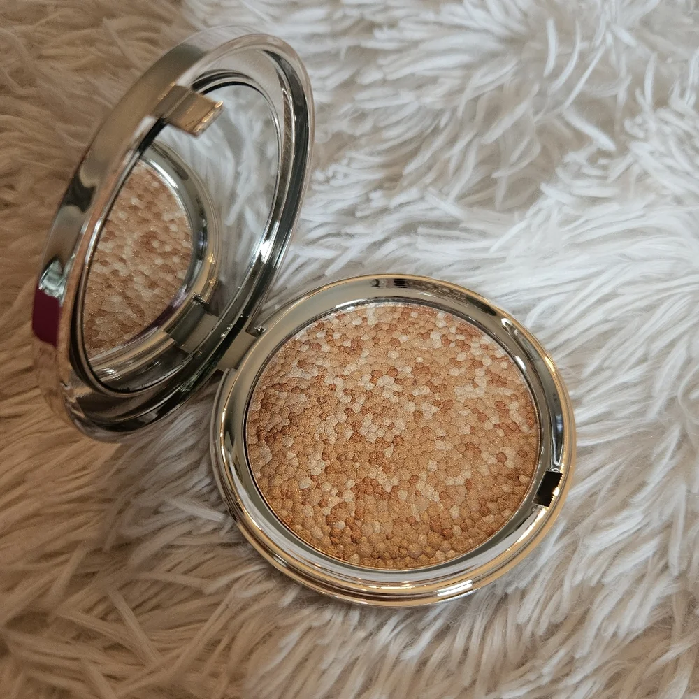 🆕 Ciate London Confetti Highlighter